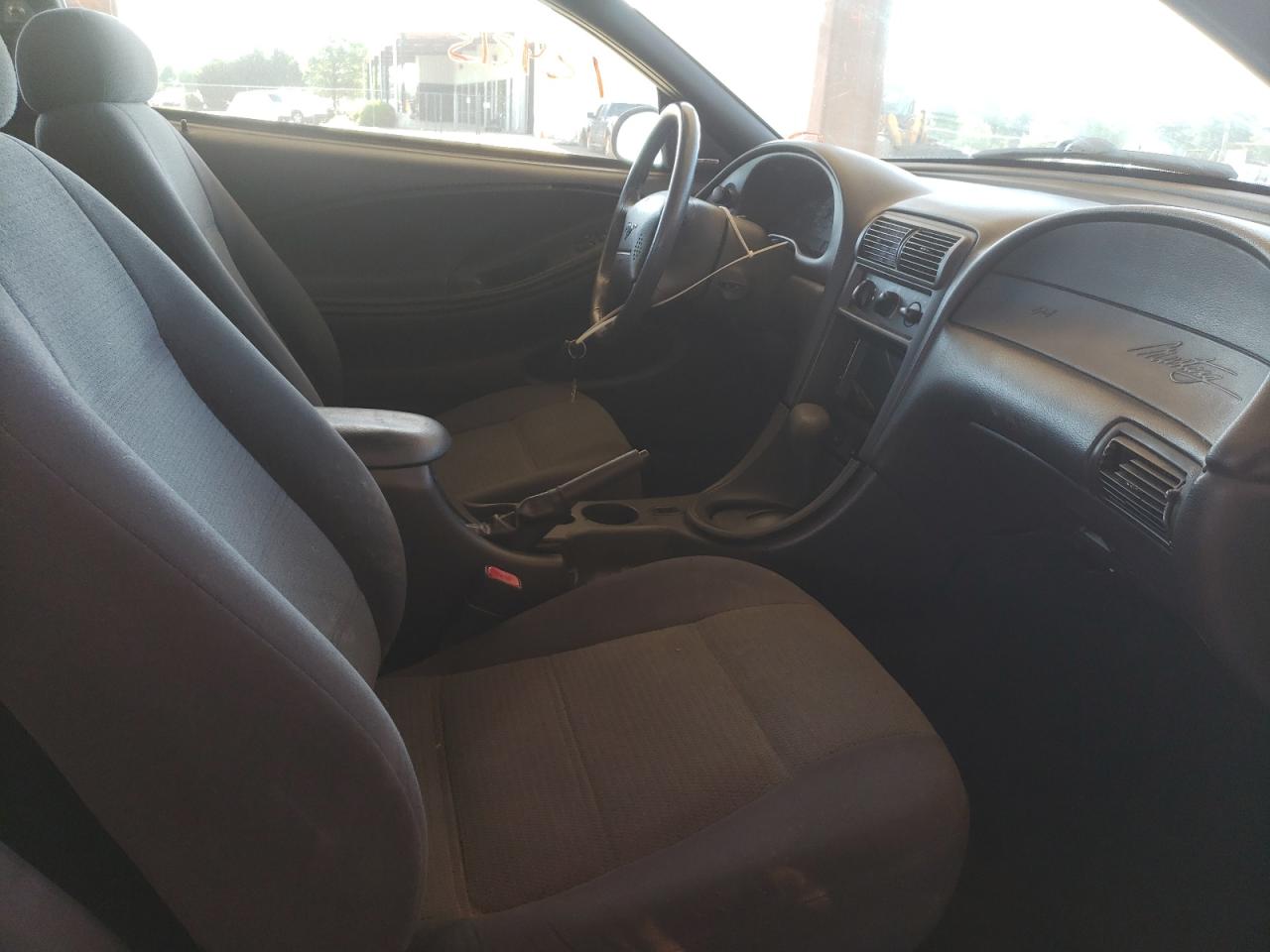 Photo 5 from auction – 2001 FORD MUSTANG with VIN 1FAFP40491F114163
