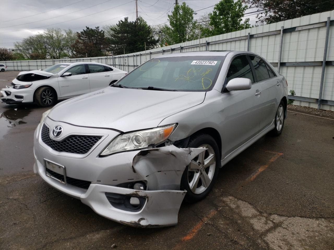 Photo 2 from auction – 2011 TOYOTA CAMRY BASE with VIN 4T1BF3EK3BU195179