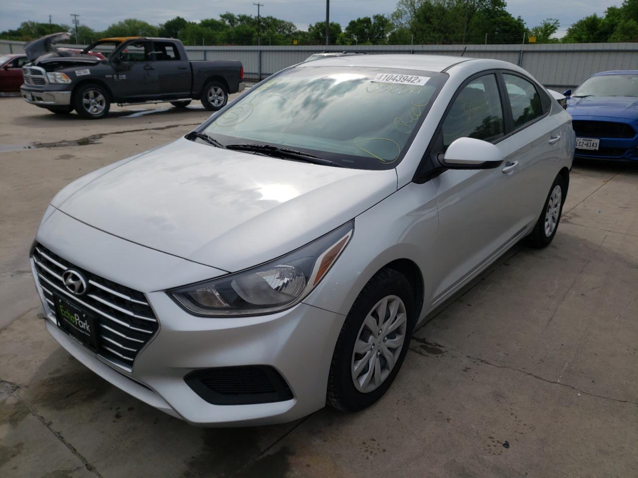 Photo 2 from auction – 2019 HYUNDAI ACCENT SE with VIN 3KPC24A31KE056319