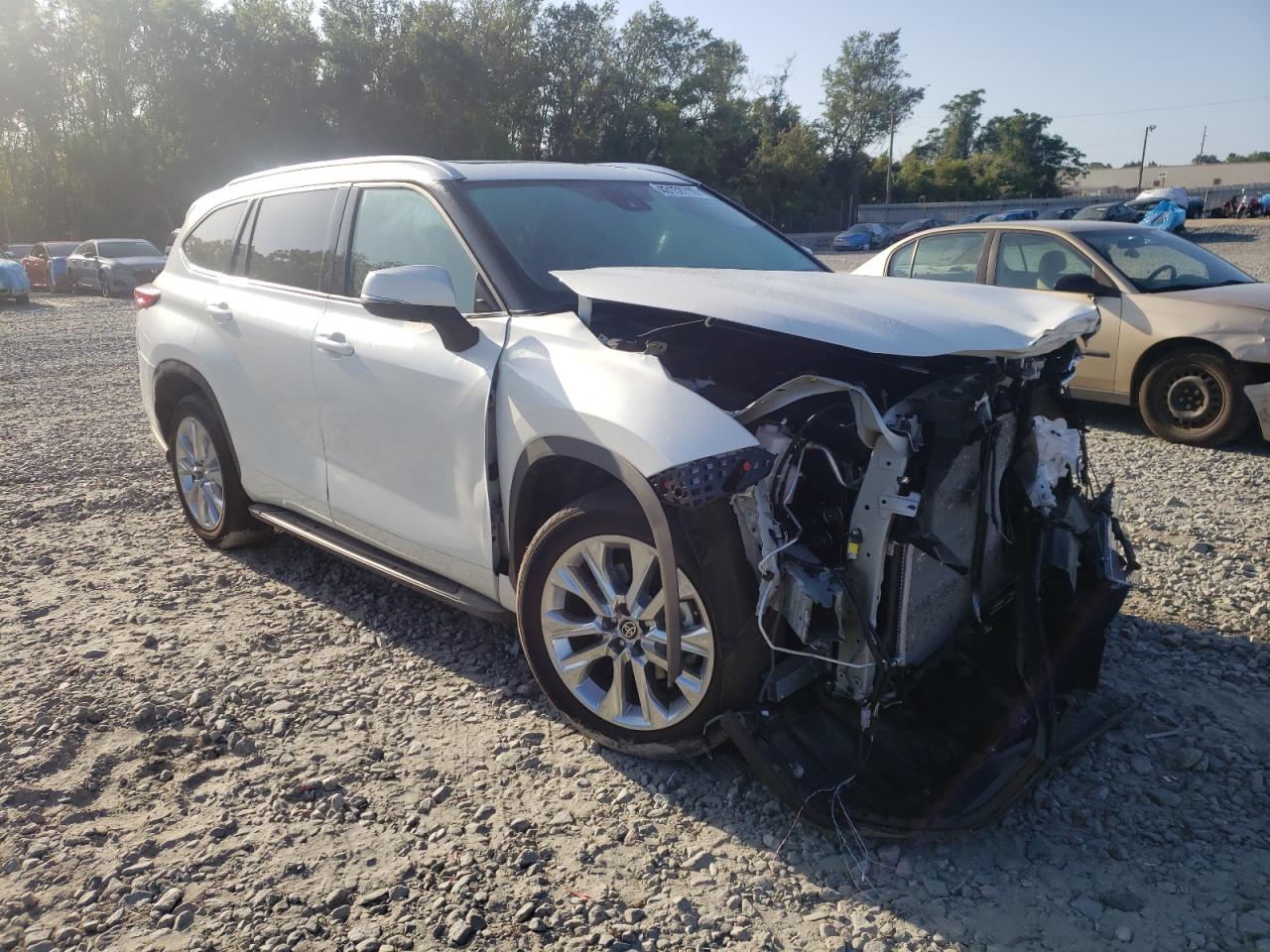 TOYOTA HIGHLANDER 2021 with VIN 5TDYZRAH3MS531097 - Photo from auction