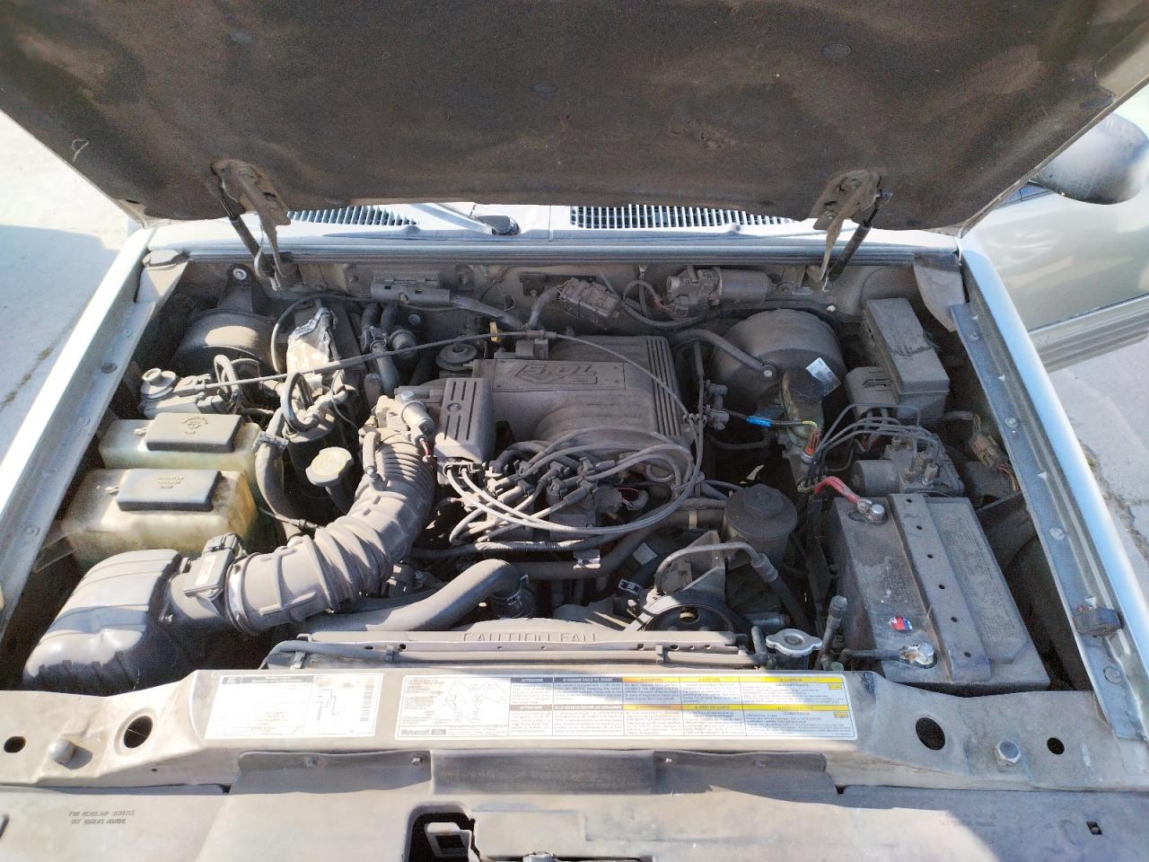 Photo 7 from auction – 2000 MERCURY MOUNTAINEE with VIN 4M2DU66PXYUJ04202