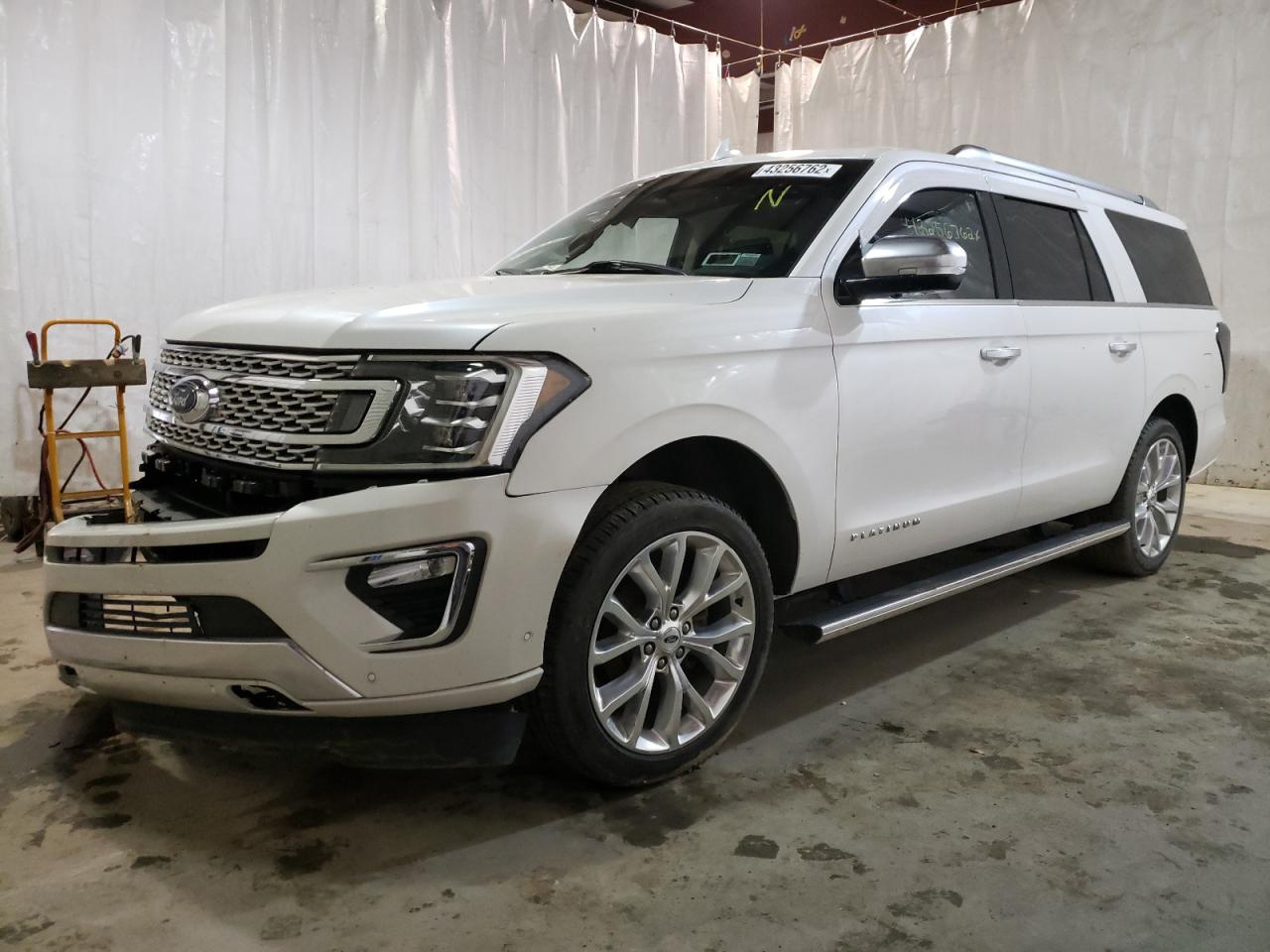 Photo 2 from auction – 2018 FORD EXPEDITION with VIN 1FMJK1MT7JEA21033