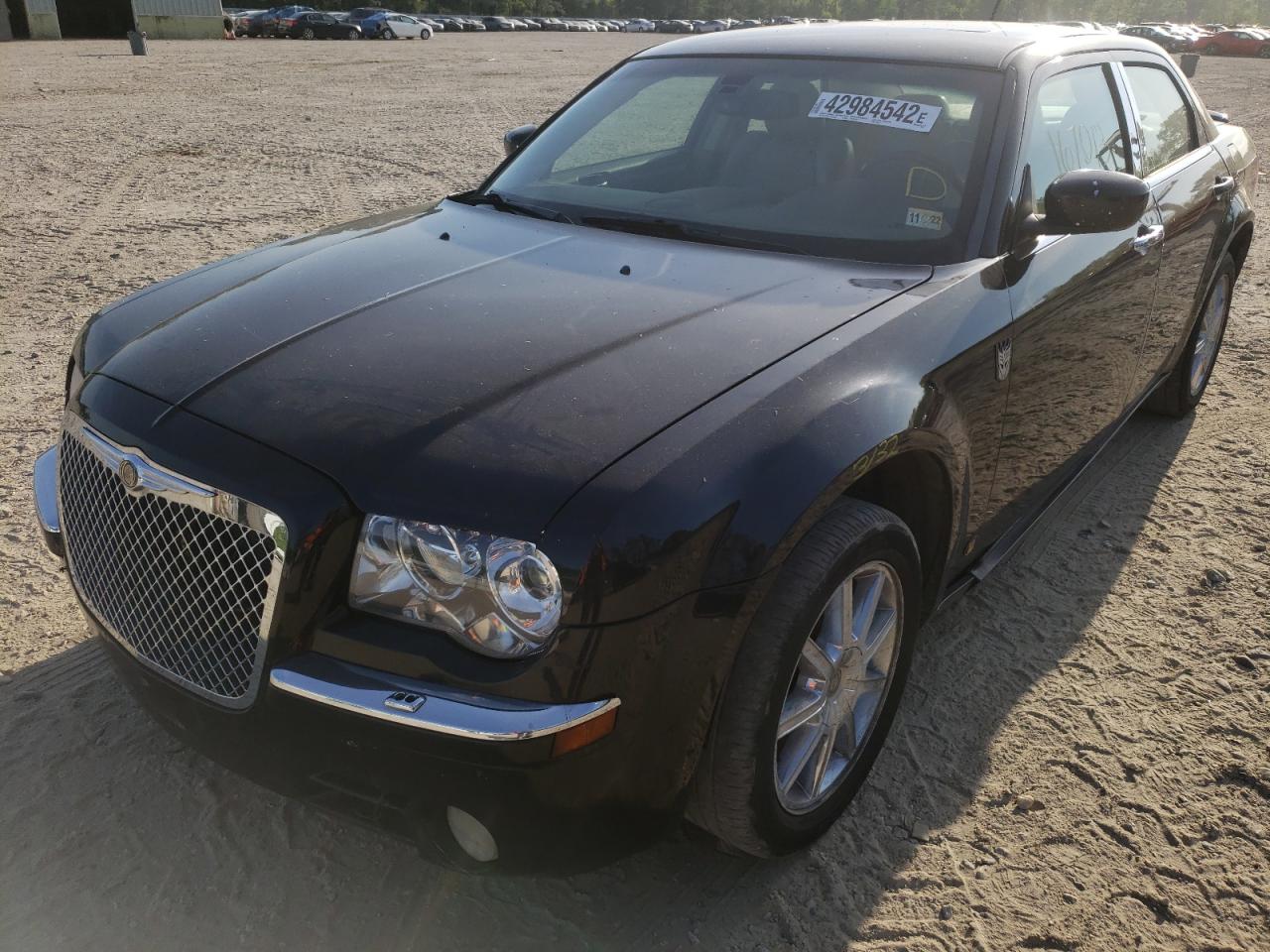 Photo 2 from auction – 2008 CHRYSLER 300C with VIN 2C3LK63H18H235711