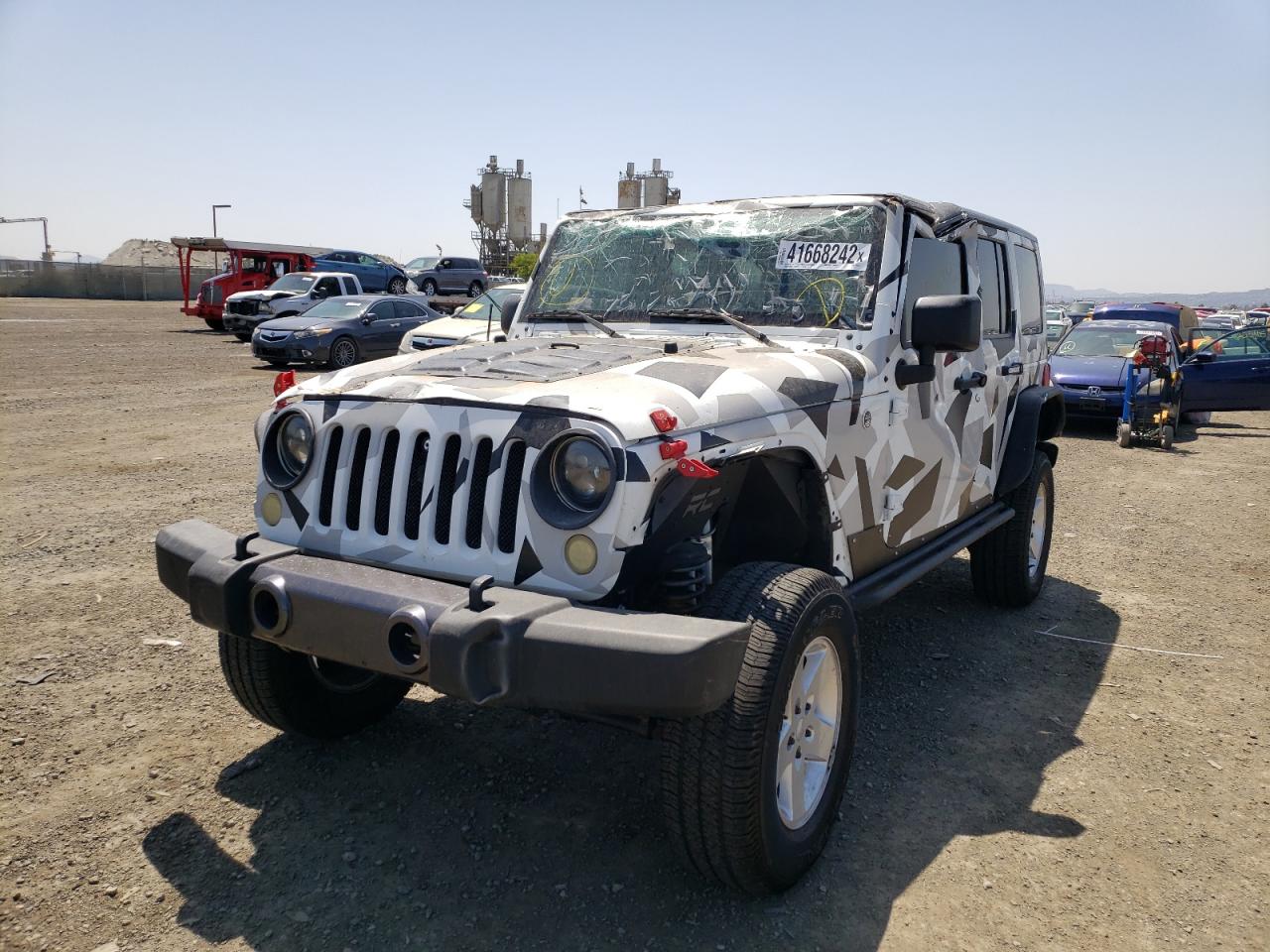Photo 2 from auction – 2016 JEEP WRANGLER U with VIN 1C4BJWDG6GL274120
