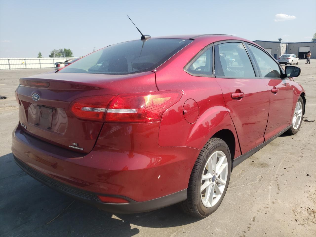 Photo 4 from auction – 2016 FORD FOCUS SE with VIN 1FADP3F28GL207791