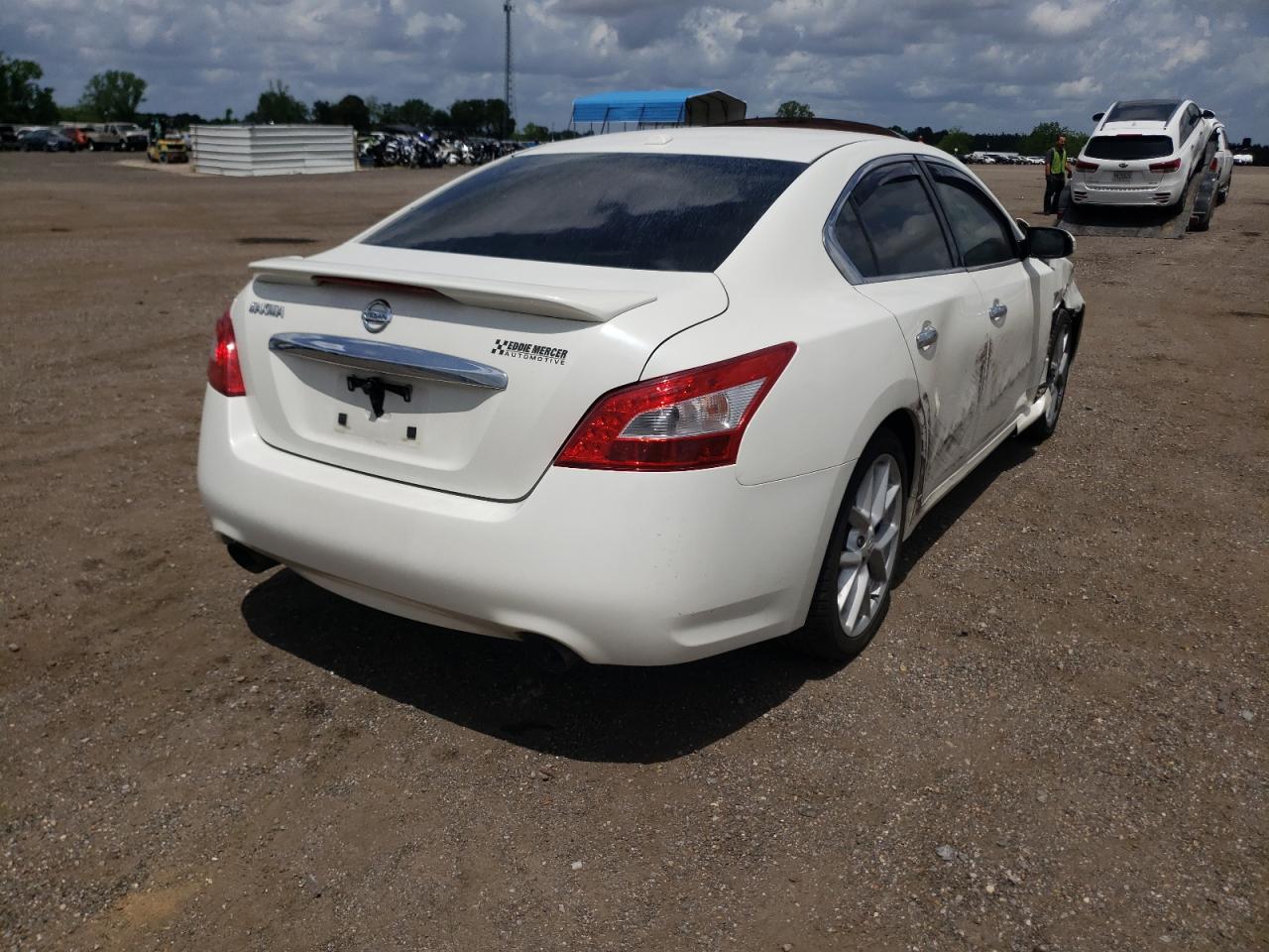 Photo 4 from auction – 2009 NISSAN MAXIMA S with VIN 1N4AA51E19C812384
