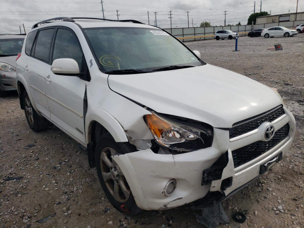 Photo 9 from auction – 2011 TOYOTA RAV4 LIMIT with VIN 2T3YF4DV5BW098438