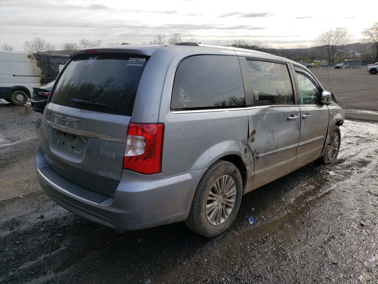 Photo 4 from auction – 2014 CHRYSLER TOWN & COU with VIN 2C4RC1CG0ER365367
