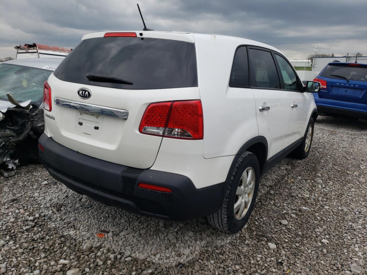 Photo 4 from auction – 2011 KIA SORENTO BA with VIN 5XYKT3A14BG086869