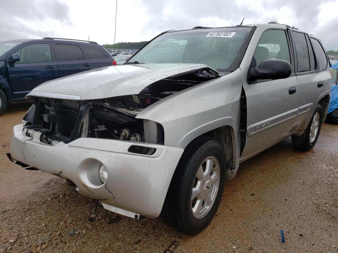 Photo 2 from auction – 2005 GMC ENVOY with VIN 1GKDS13S852206035