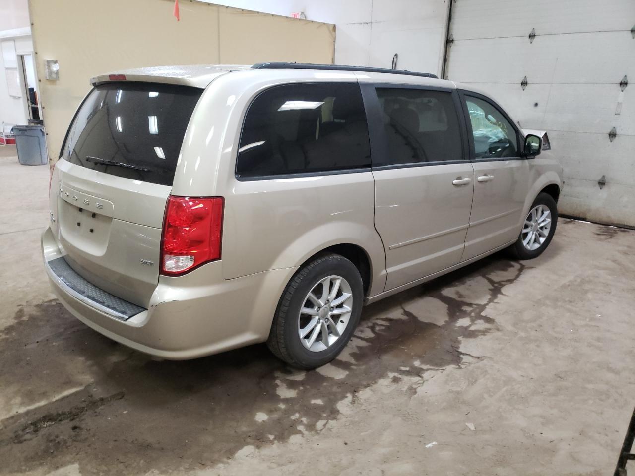 Photo 4 from auction – 2016 DODGE GRAND CARA with VIN 2C4RDGCG3GR262530