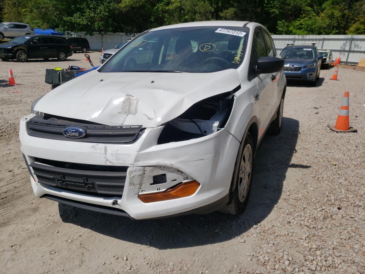 Photo 2 from auction – 2013 FORD ESCAPE S with VIN 1FMCU0F74DUD08482
