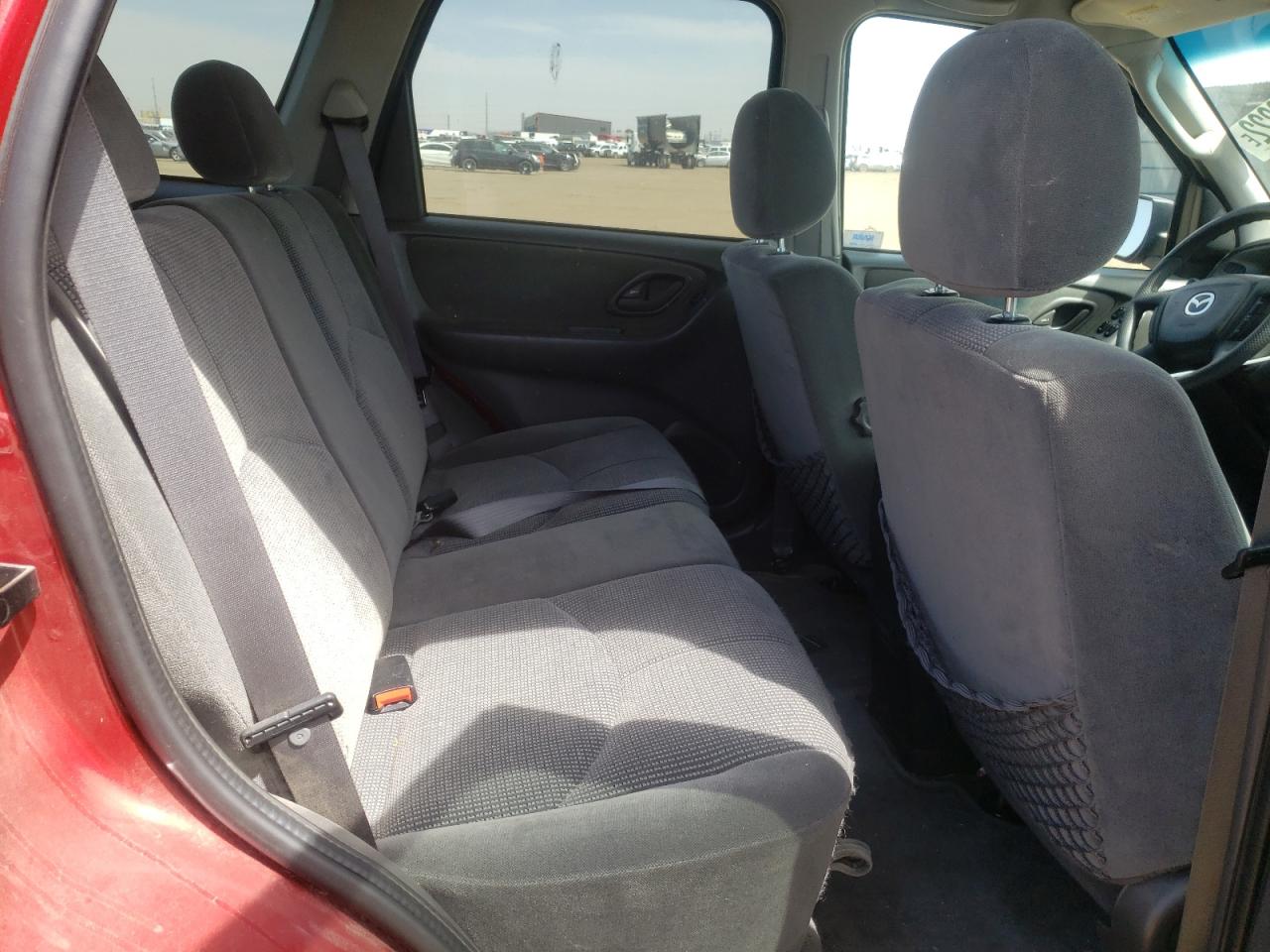 Photo 6 from auction – 2004 MAZDA TRIBUTE LX with VIN 4F2YZ94134KM31815