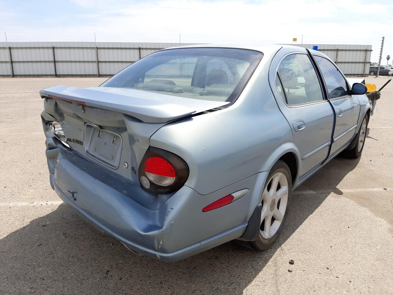 Photo 4 from auction – 2000 NISSAN MAXIMA GLE with VIN JN1CA31A5YT025556