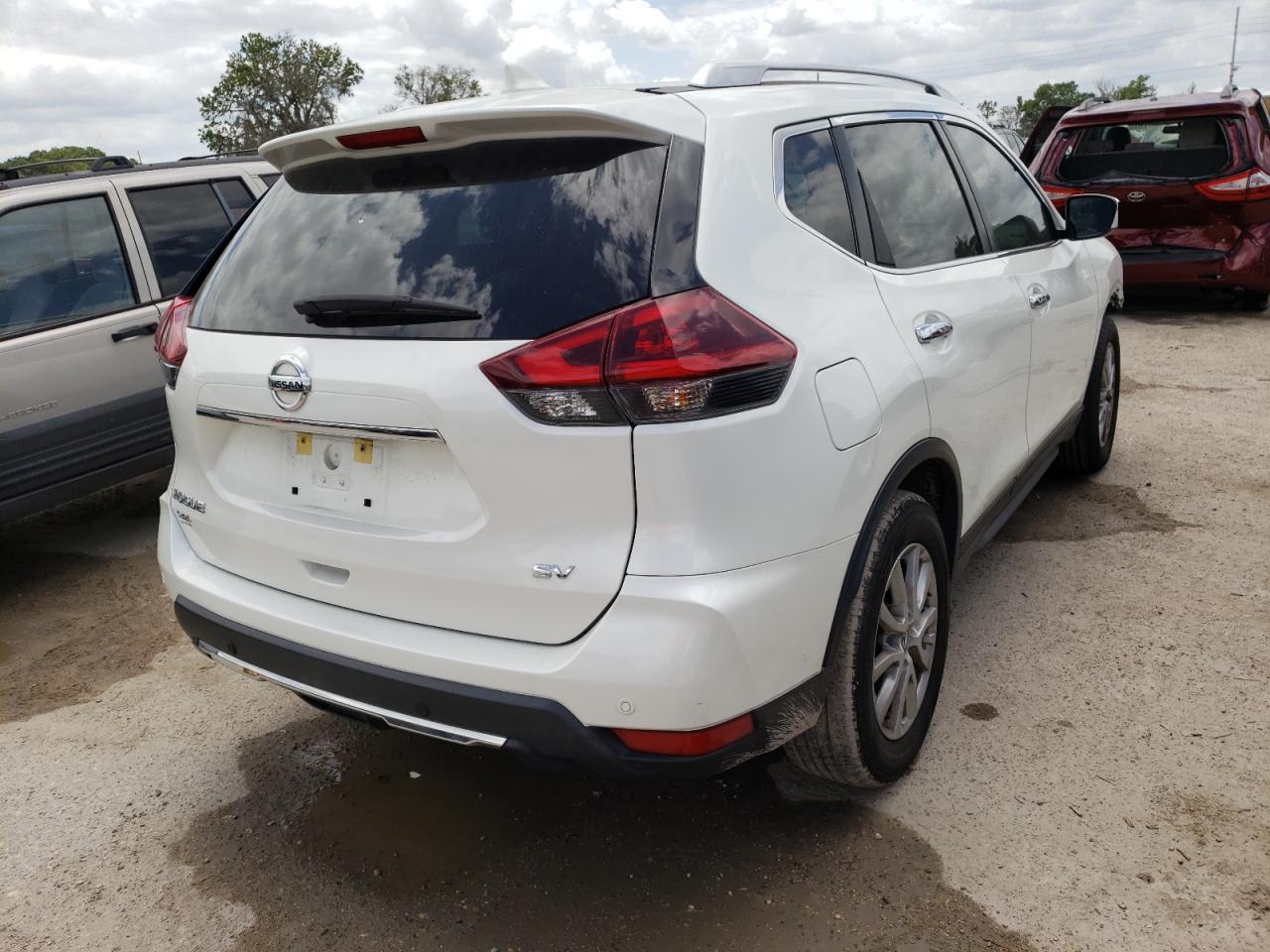 Photo 4 from auction – 2020 NISSAN ROGUE S with VIN KNMAT2MTXLP542214