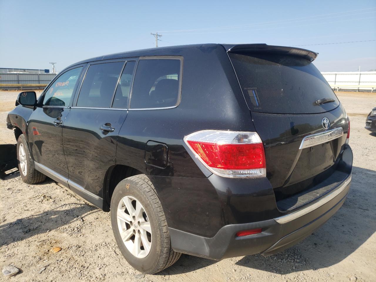 Photo 3 from auction – 2012 TOYOTA HIGHLANDER with VIN 5TDBK3EH9CS130511