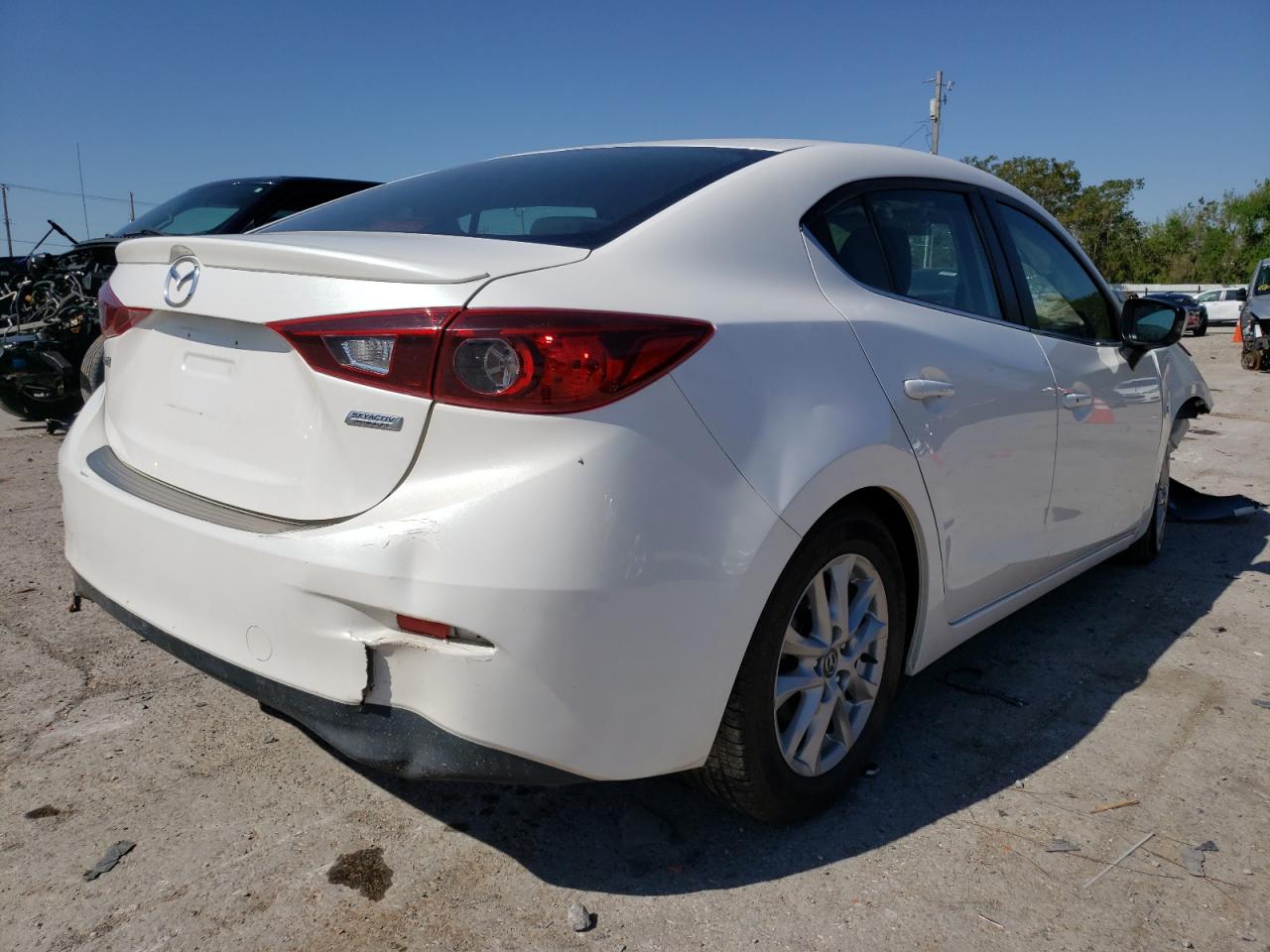 Photo 4 from auction – 2014 MAZDA 3 TOURING with VIN 3MZBM1V76EM111629