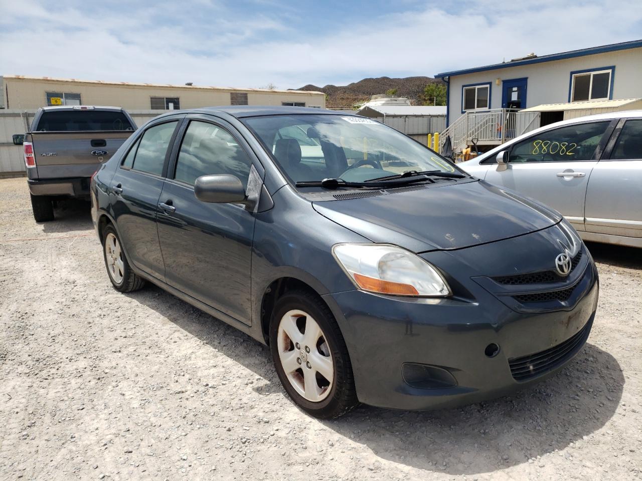 TOYOTA YARIS 2008 with VIN JTDBT923181265172 - Photo from auction