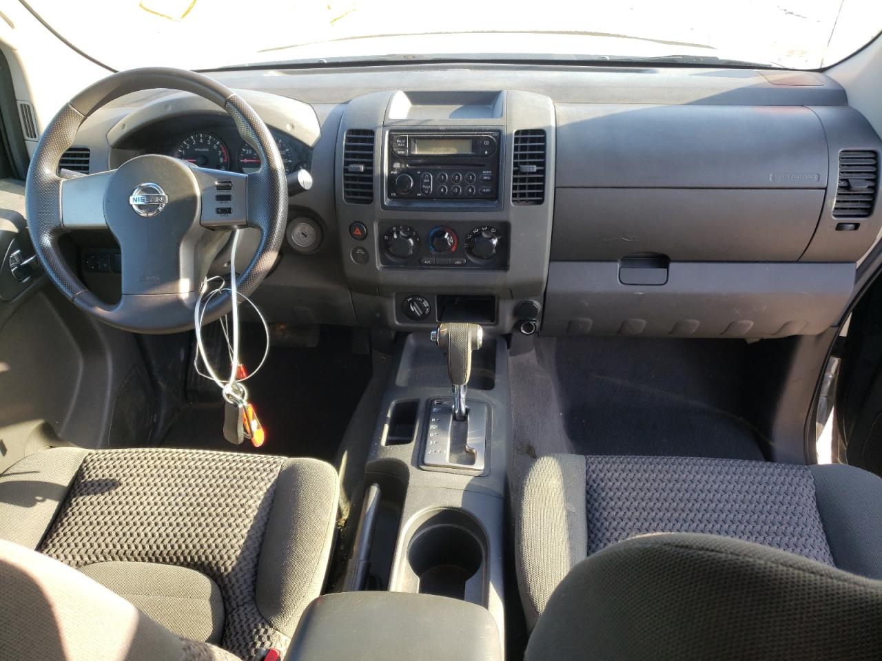 Photo 9 from auction – 2005 NISSAN FRONTIER K with VIN 1N6AD06W15C466074