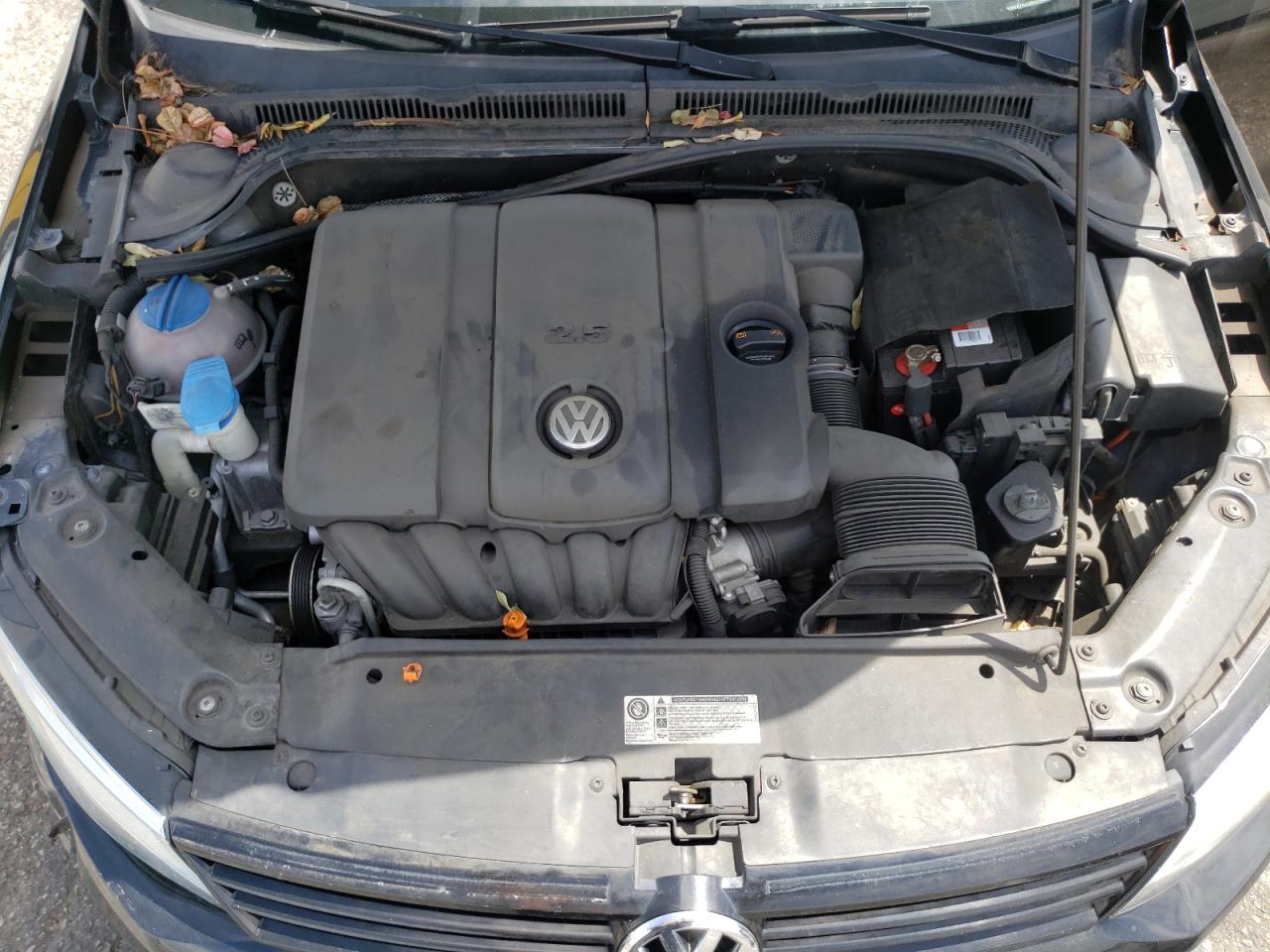 Photo 7 from auction – 2011 VOLKSWAGEN JETTA SE with VIN 3VWDX7AJ2BM006487