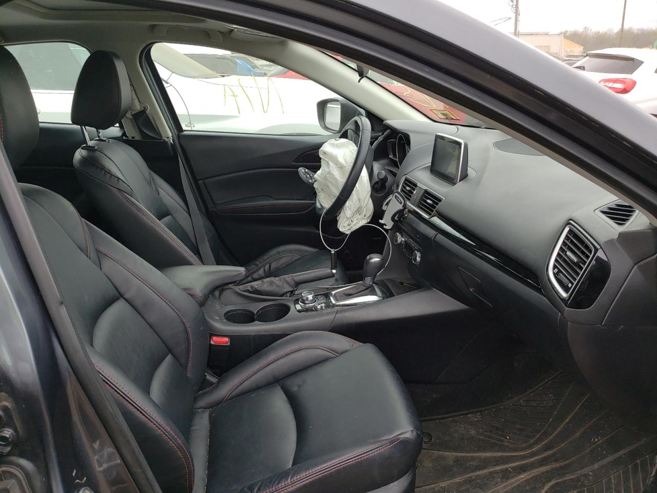 Photo 5 from auction – 2014 MAZDA 3 GRAND TO with VIN 3MZBM1M76EM123426
