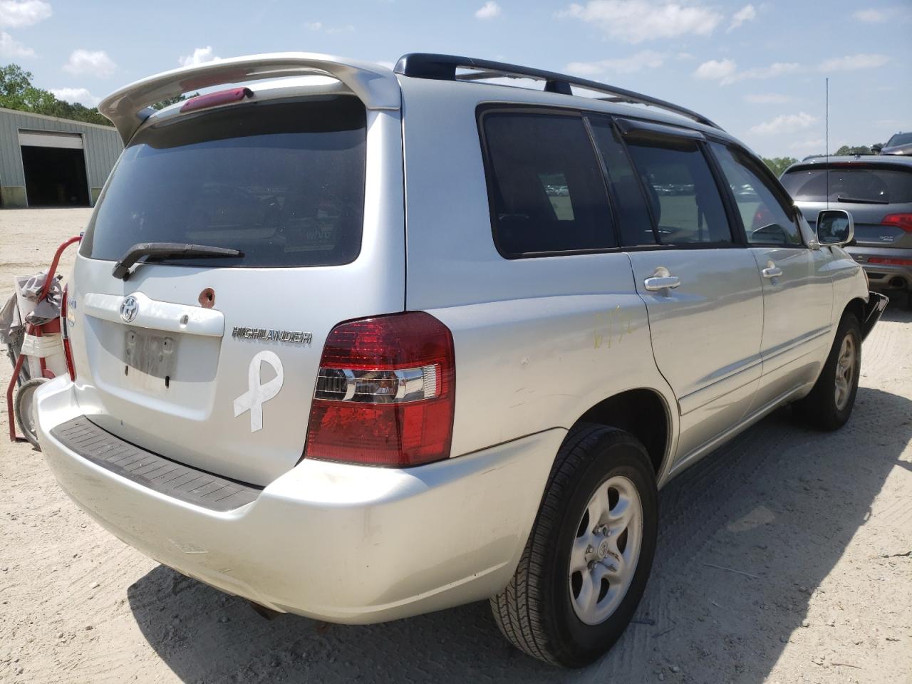Photo 4 from auction – 2005 TOYOTA HIGHLANDER with VIN JTEGD21A450122336
