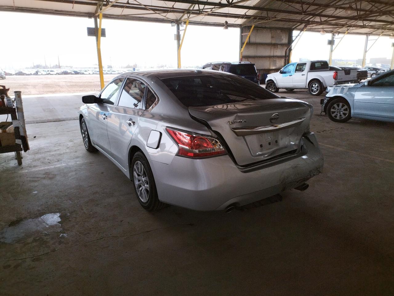 Photo 3 from auction – 2015 NISSAN ALTIMA 2.5 with VIN 1N4AL3AP8FN369778