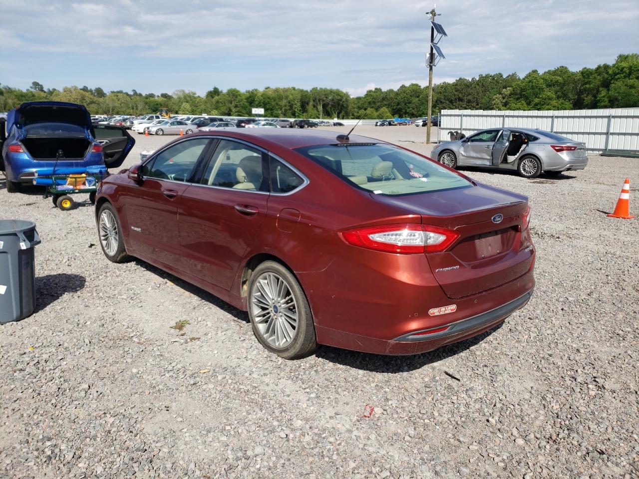 Photo 3 from auction – 2014 FORD FUSION SE with VIN 3FA6P0LU4ER146306