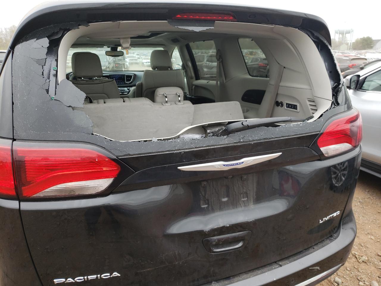 Photo 9 from auction – 2020 CHRYSLER PACIFICA L with VIN 2C4RC1GG3LR171441