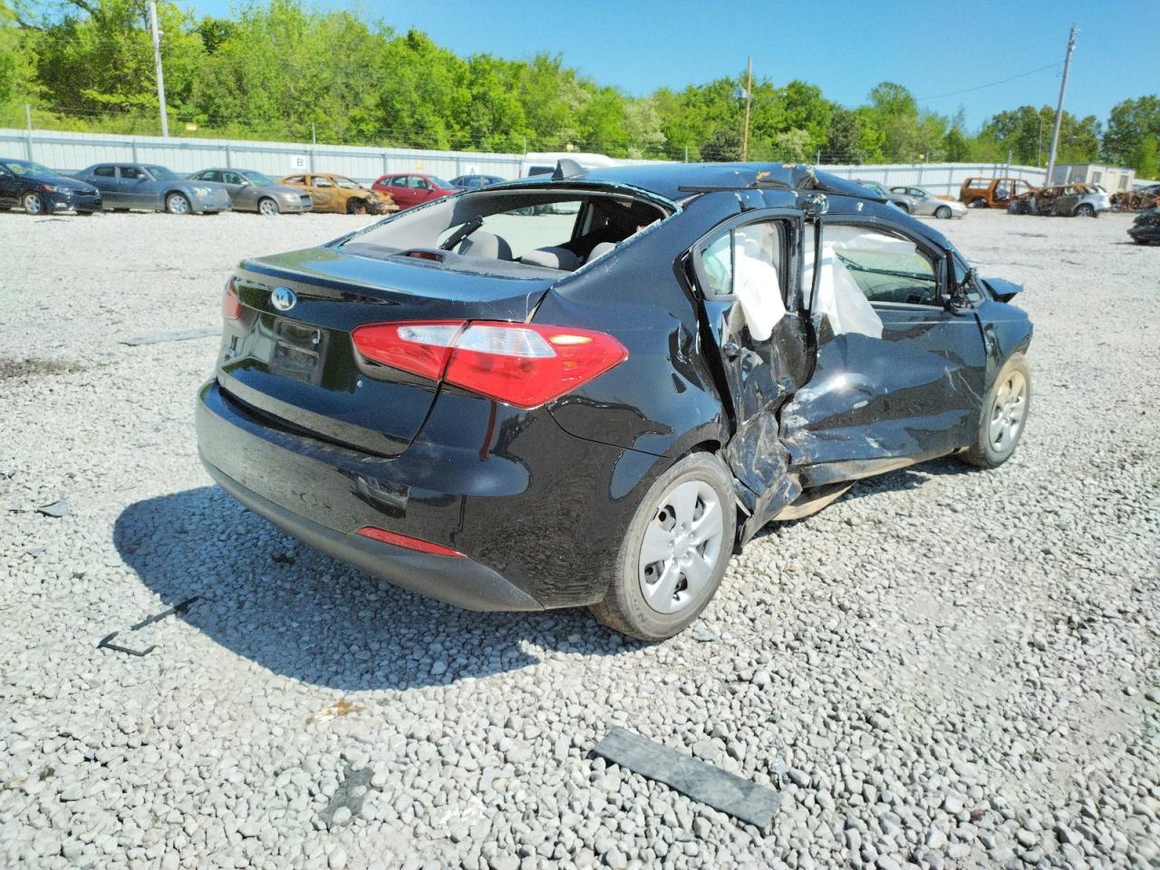 Photo 4 from auction – 2015 KIA FORTE LX with VIN KNAFK4A68F5269533