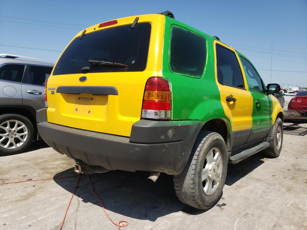 Photo 4 from auction – 2003 FORD ESCAPE XLT with VIN 1FMYU03103KD78903