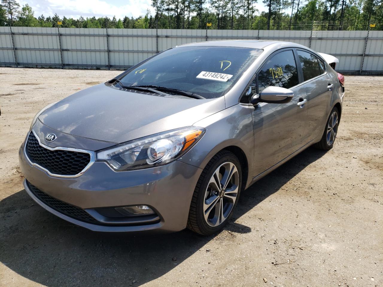 Photo 2 from auction – 2016 KIA FORTE EX with VIN KNAFZ4A8XG5491702