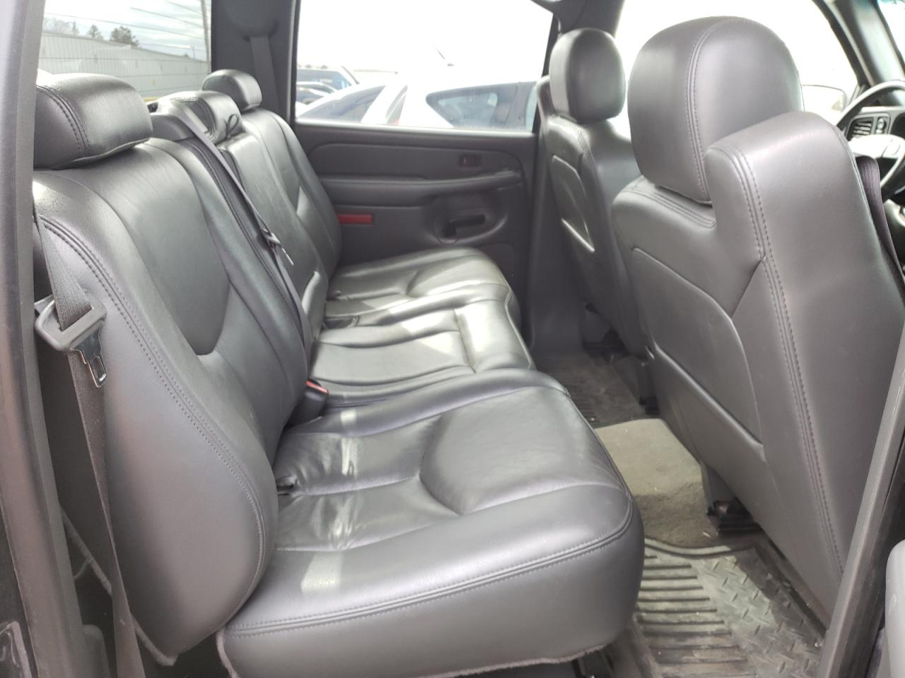 Photo 6 from auction – 2005 CHEVROLET SILVERADO with VIN 2GCEK13T051383574