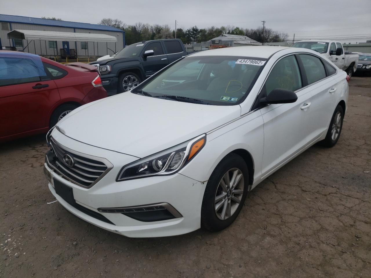 Photo 2 from auction – 2015 HYUNDAI SONATA SE with VIN 5NPE24AF4FH192951