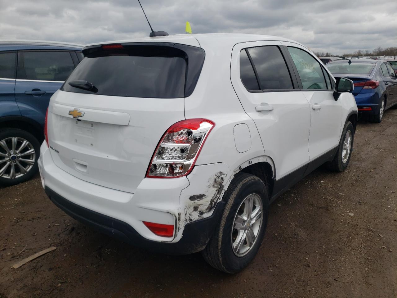 Photo 4 from auction – 2019 CHEVROLET TRAX LS with VIN 3GNCJNSB5KL257822