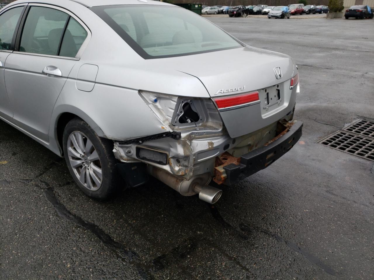 Photo 9 from auction – 2011 HONDA ACCORD EXL with VIN 1HGCP3F84BA010665
