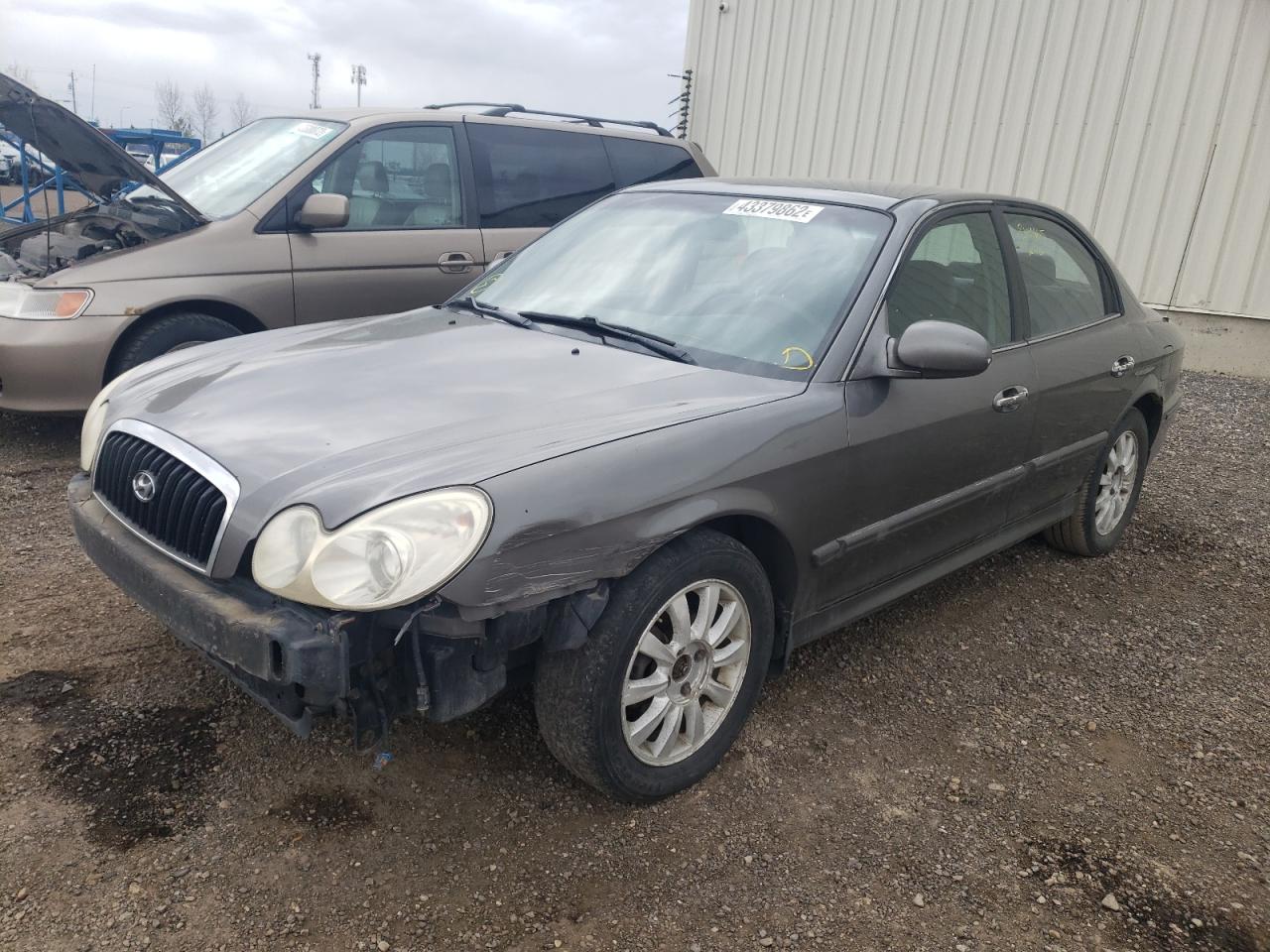 Photo 2 from auction – 2002 HYUNDAI SONATA GL with VIN KMHWF25H82A708038