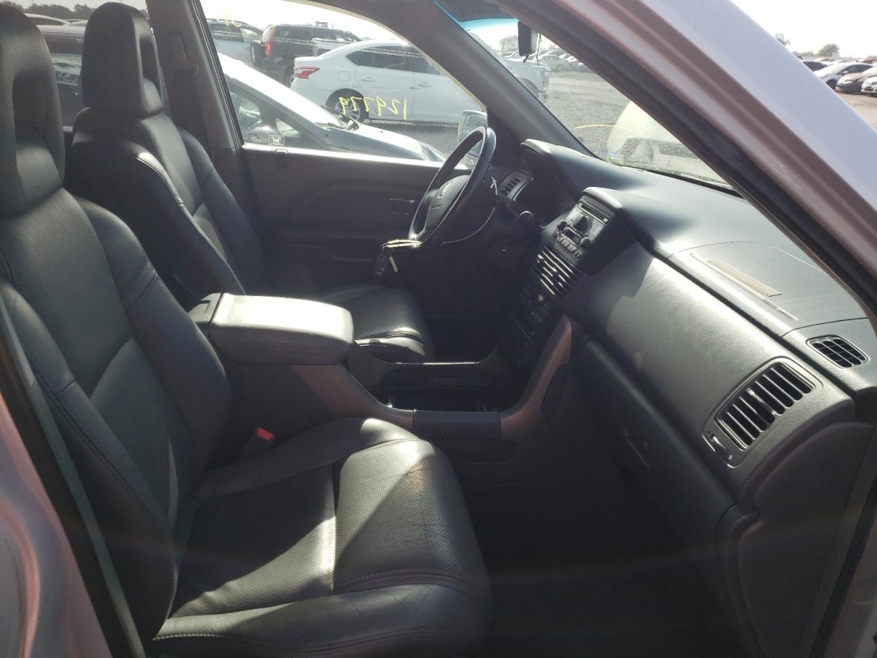 Photo 5 from auction – 2003 HONDA PILOT EXL with VIN 2HKYF18613H534860