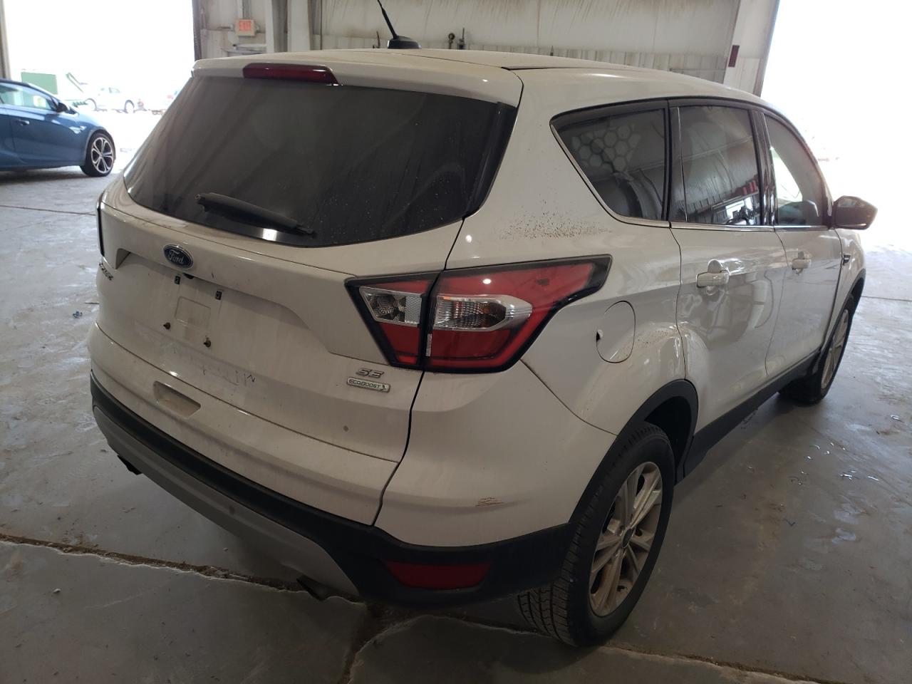 Photo 4 from auction – 2017 FORD ESCAPE SE with VIN 1FMCU0GD9HUC82133