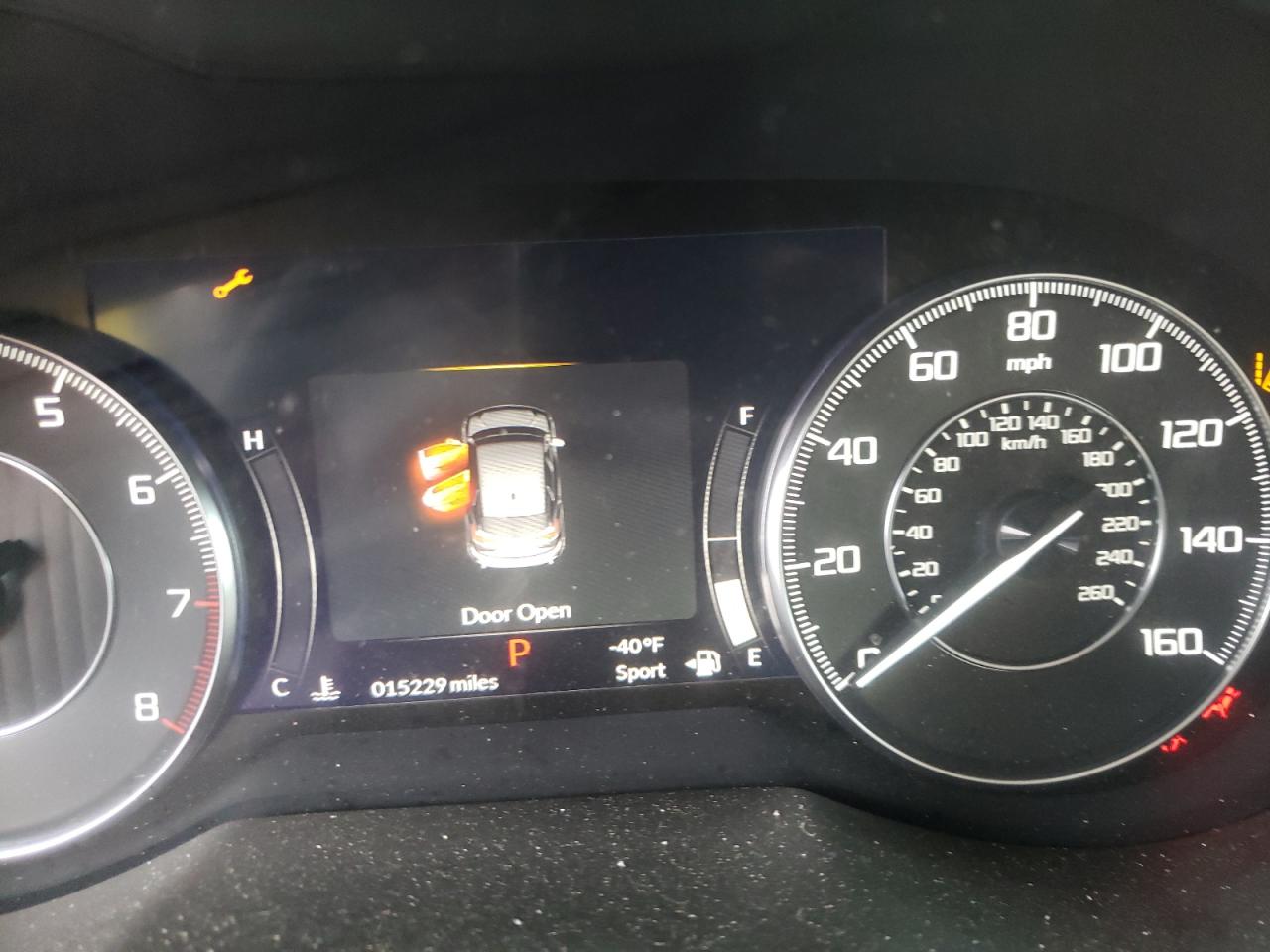 Photo 8 from auction – 2019 ACURA RDX with VIN 5J8TC2H30KL001053