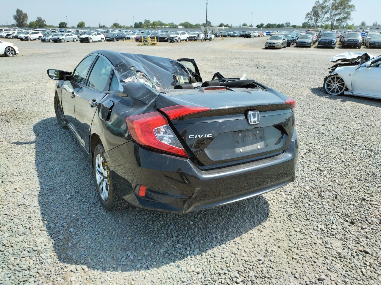 Photo 3 from auction – 2016 HONDA CIVIC LX with VIN 19XFC2F59GE232663