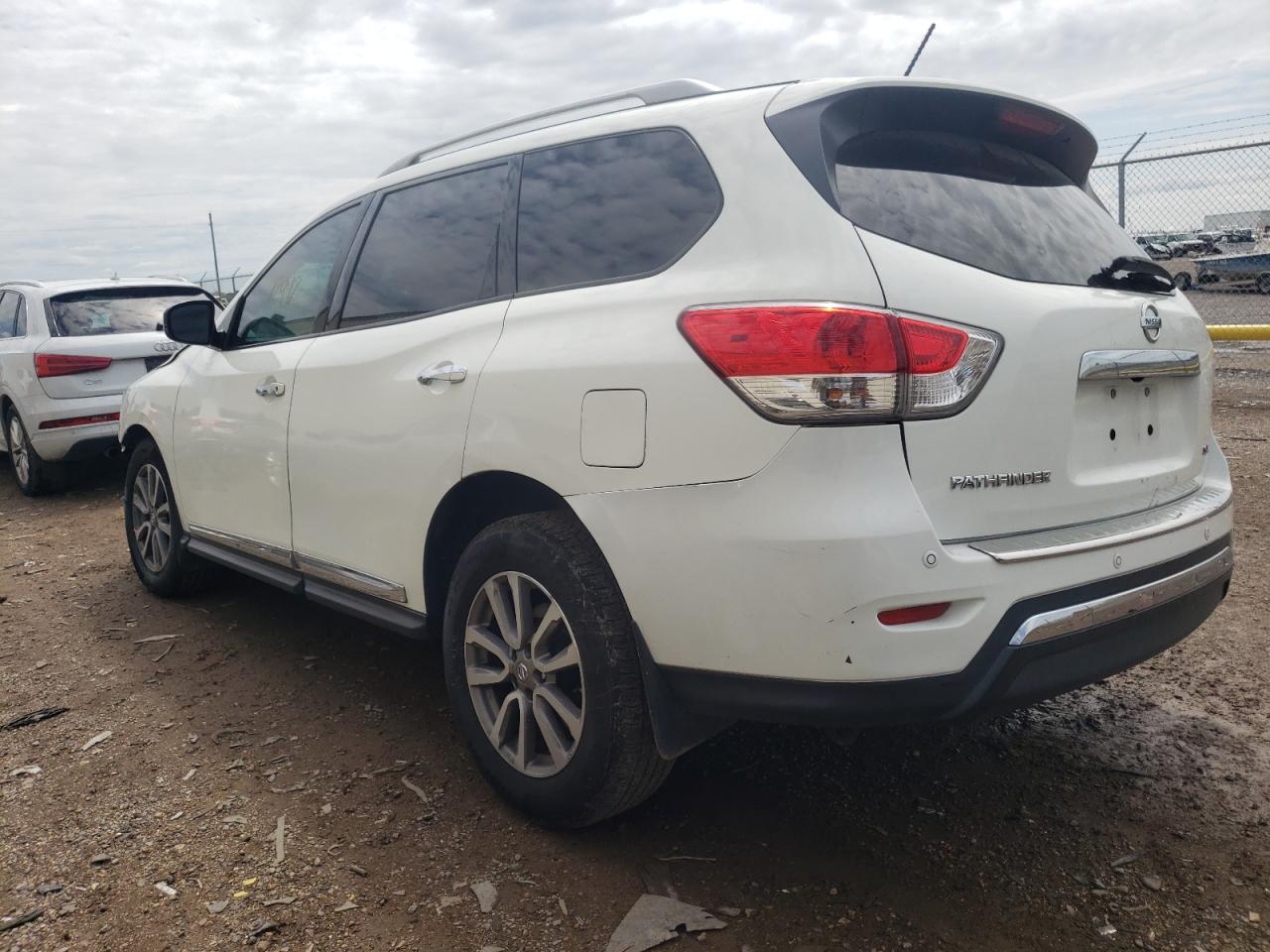 Фото 3 с аукциона – 2015 NISSAN PATHFINDER с VIN 5N1AR2MN3FC649404
