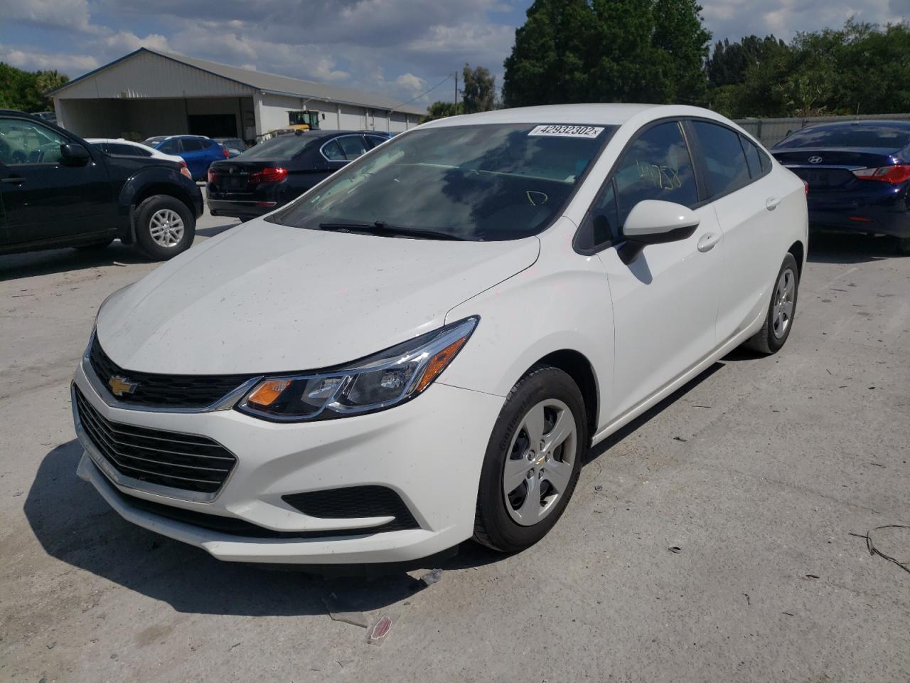 Photo 2 from auction – 2016 CHEVROLET CRUZE LS with VIN 1G1BC5SMXG7296152