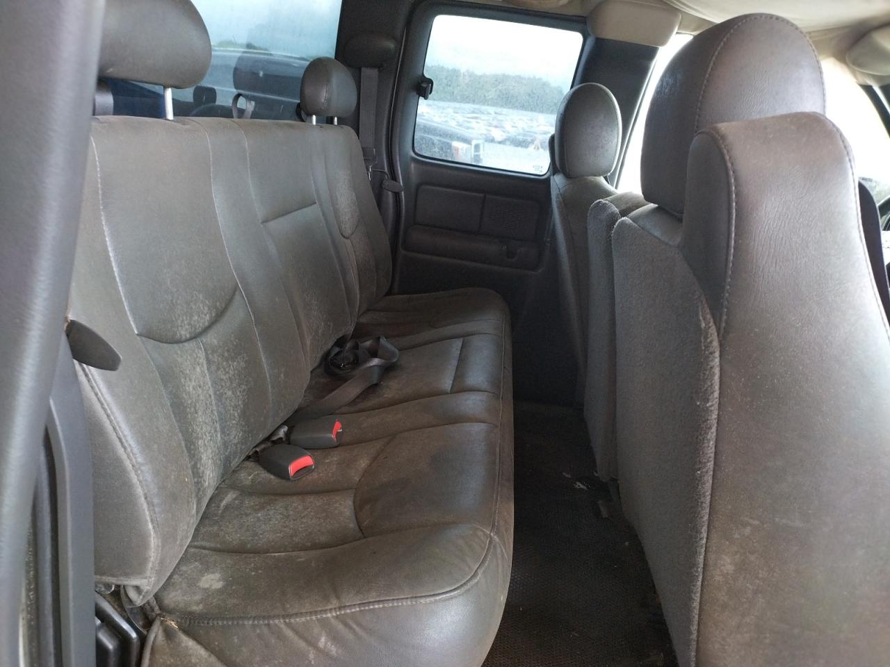 Photo 6 from auction – 2004 CHEVROLET SILVERADO with VIN 1GCEC19X94Z102594