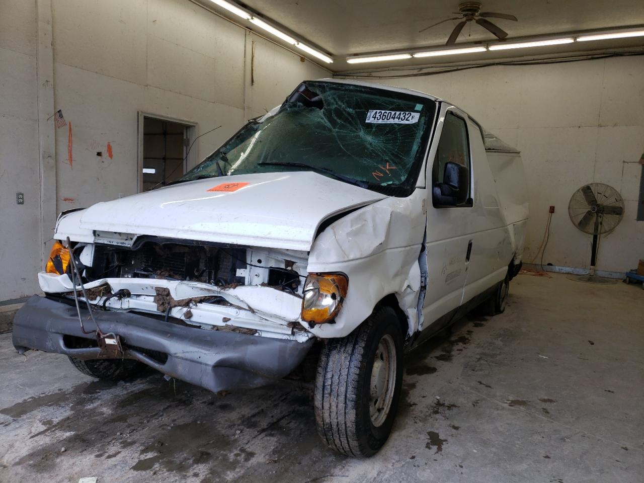 Photo 2 from auction – 2006 FORD ECONOLINE with VIN 1FTRE14W56DB37739