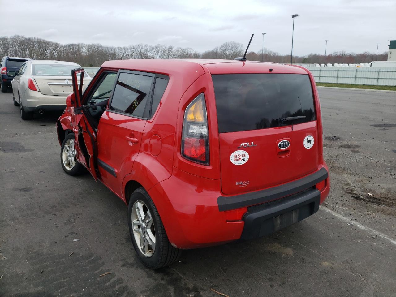 Photo 3 from auction – 2011 KIA SOUL + with VIN KNDJT2A24B7221831