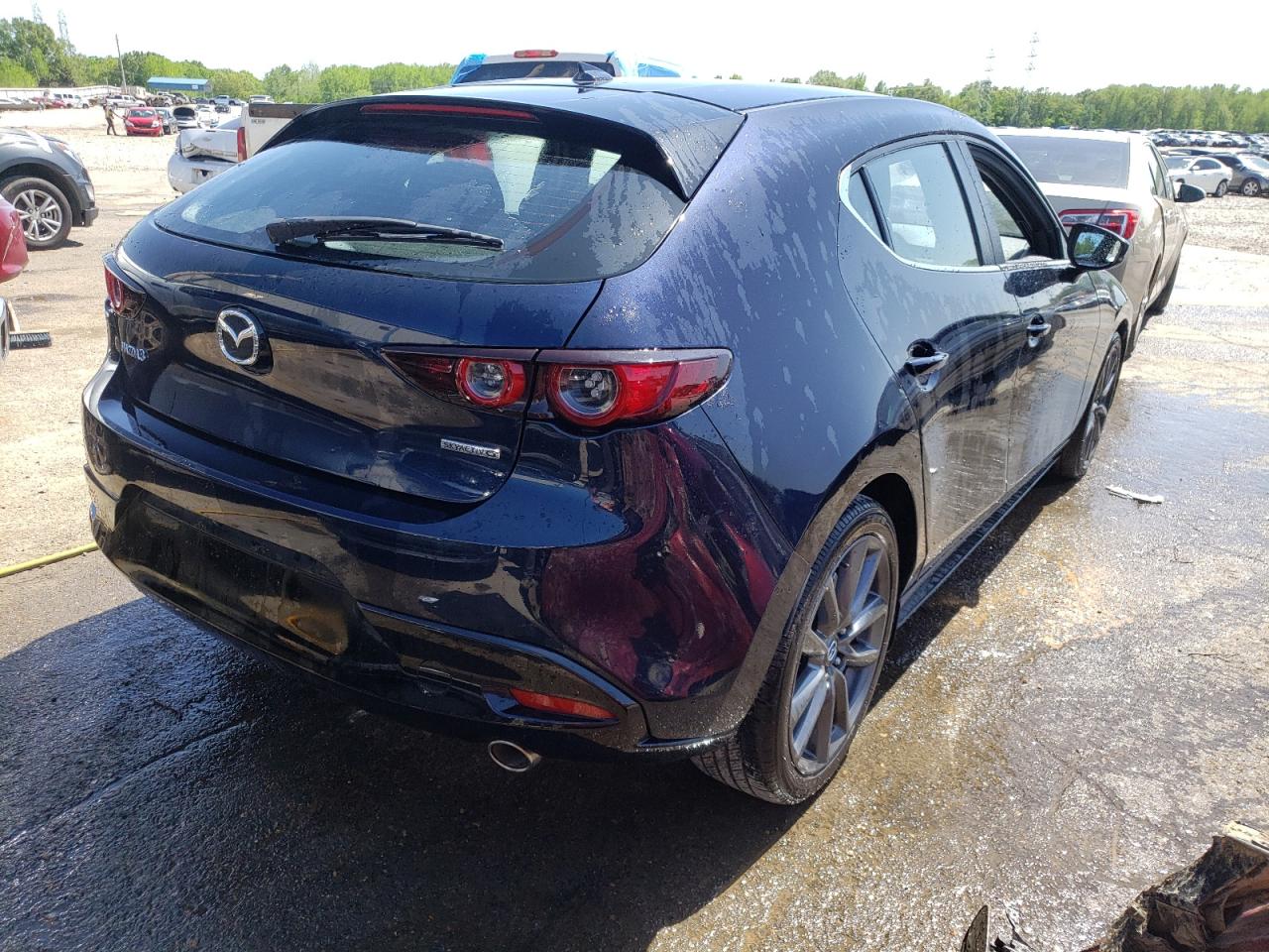 Photo 4 from auction – 2019 MAZDA 3 PREFERRE with VIN JM1BPAMM4K1133252