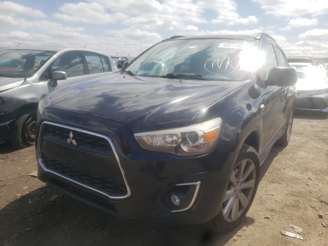 Photo 2 from auction – 2013 MITSUBISHI OUTLANDER with VIN 4A4AP4AU4DE009522