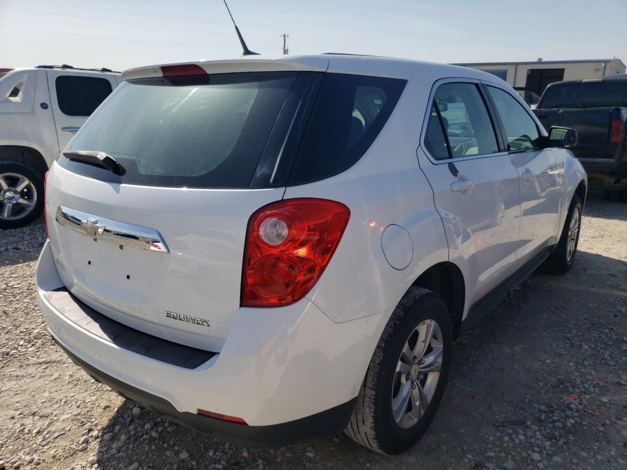 Photo 4 from auction – 2011 CHEVROLET EQUINOX LS with VIN 2CNALBEC4B6215042