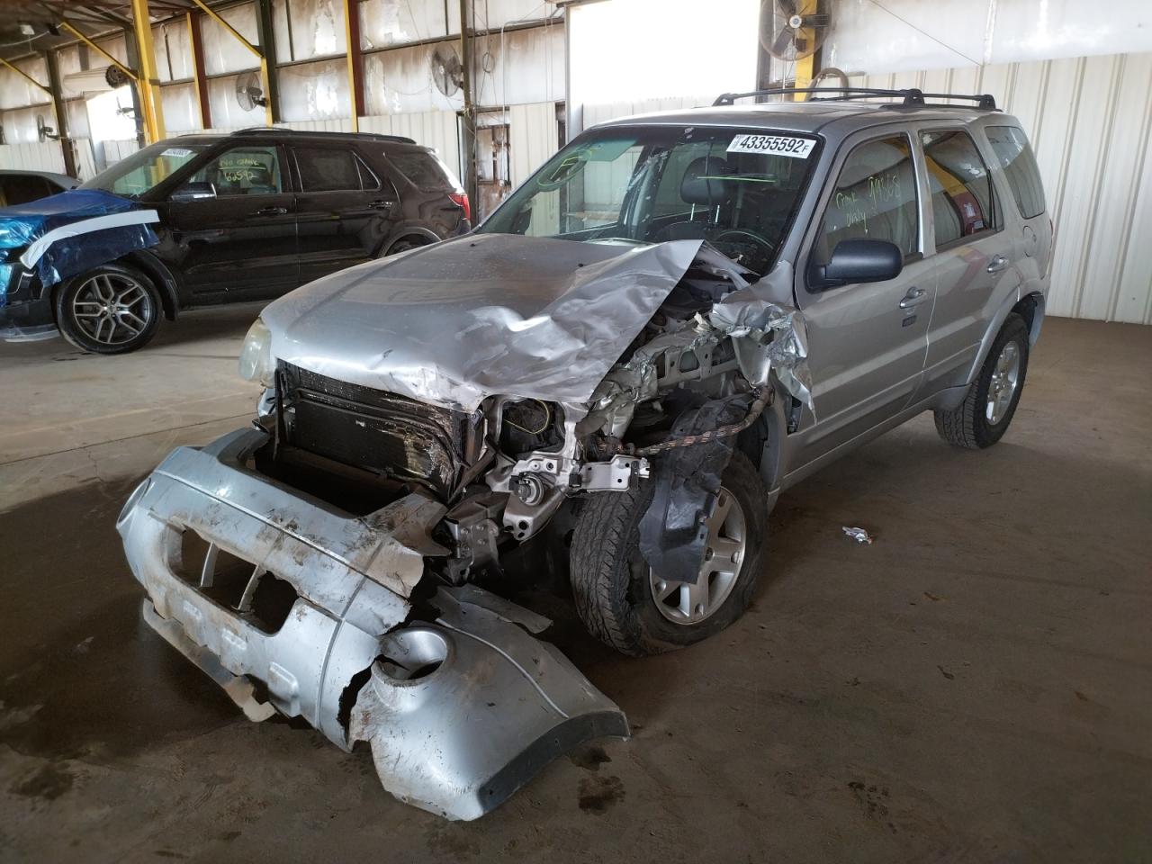 Photo 2 from auction – 2007 FORD ESCAPE LIM with VIN 1FMCU04117KA43955